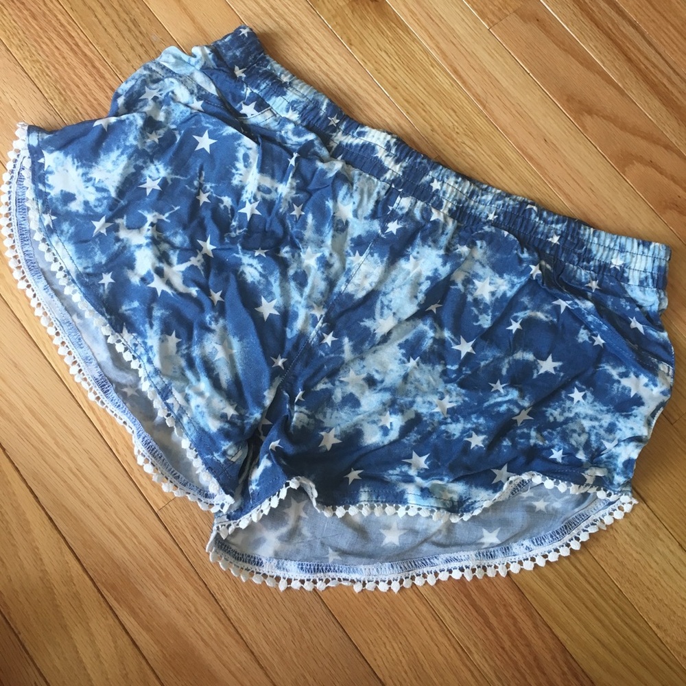 No Boundaries star shorts